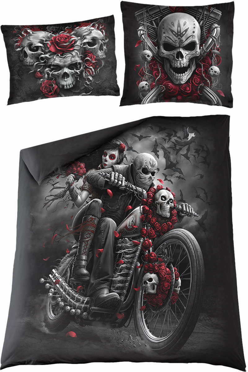 Skulls N' Roses Double Duvet Cover + Uk And Eu Pillow Case